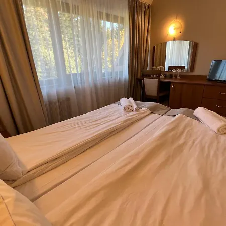 Moura & Villas Mountain Relax 4* بوروفتس